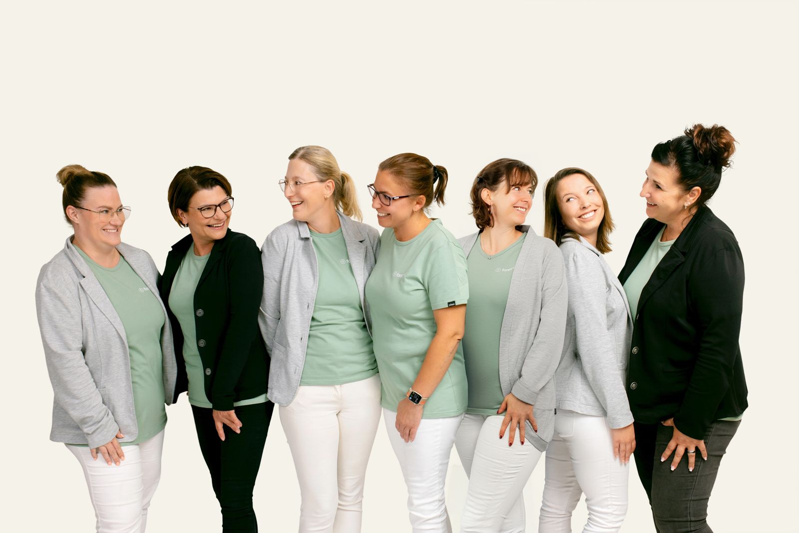 forst42_Gruppe_Empfang